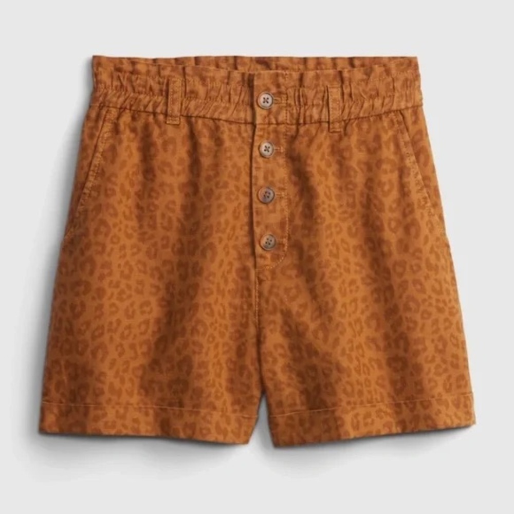 GAP High Rise Paperbag Linen Button Fly Brown
Leopard Print Shorts